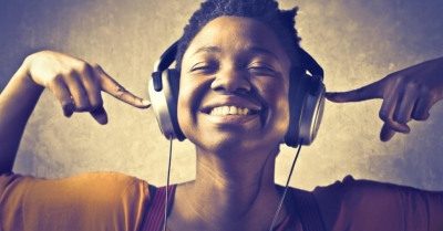 7 benefícios inegáveis de se ouvir música