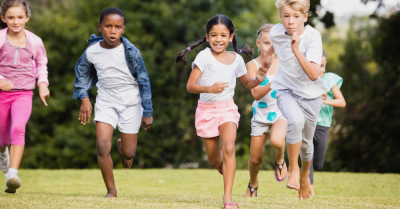 Construir laços na infância melhora sua saúde na vida adulta