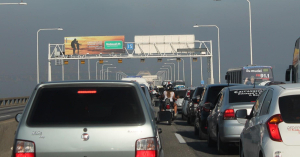 2 milhões de veículos deverão passar pela Ponte Rio-Niterói entre o Natal e o Ano Novo