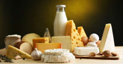 Comer pequenas porções de queijo fazem bem ao coração, diz estudo.