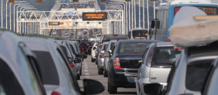 O Globo: Dois milhões de veículos devem passar pela Ponte neste fim de ano