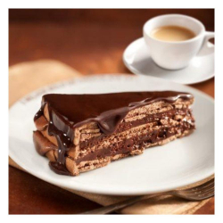 Promoção - Fatia de Bolo de Chocolate + Café com Leite Grande